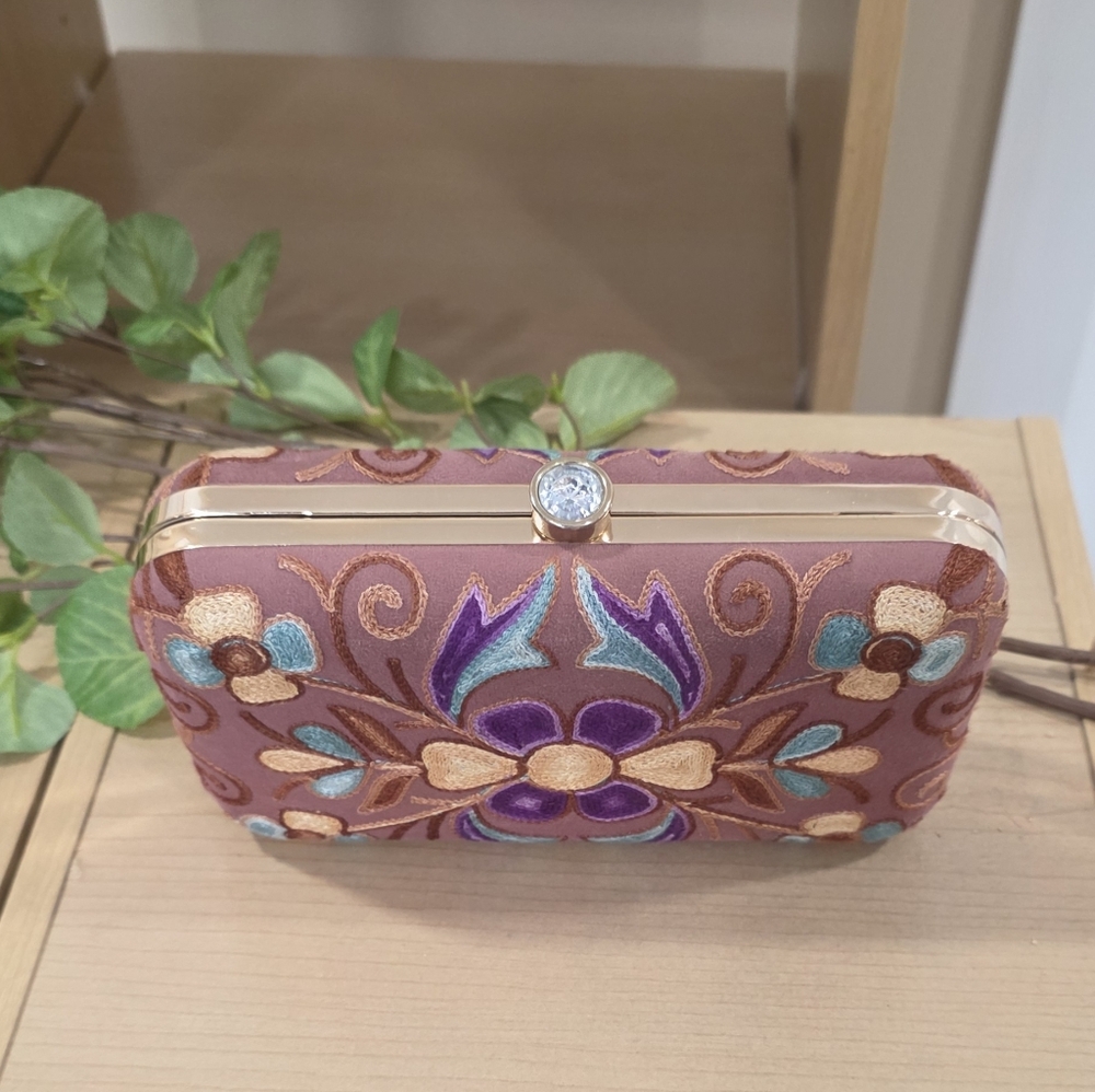 esbeda embroidered hard shellGold Chain Strap Jewel Clasp clutch bag Purse